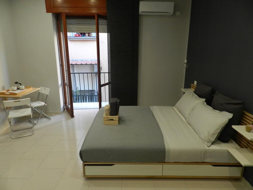Mola Rooms Νάπολη Εξωτερικό φωτογραφία