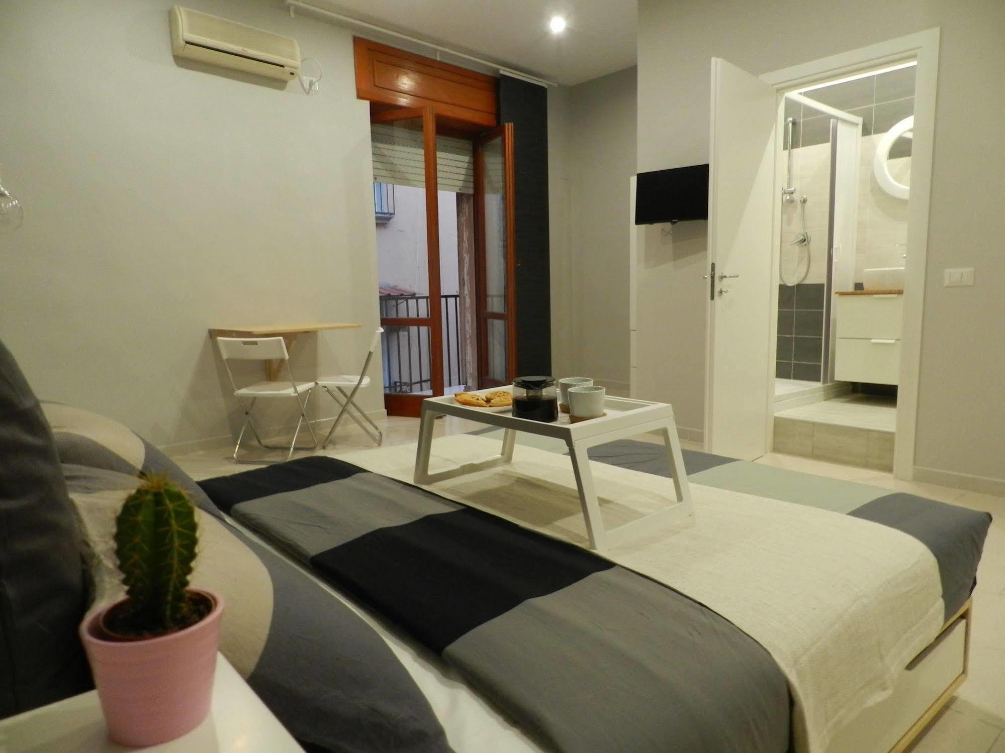 Mola Rooms Νάπολη Εξωτερικό φωτογραφία